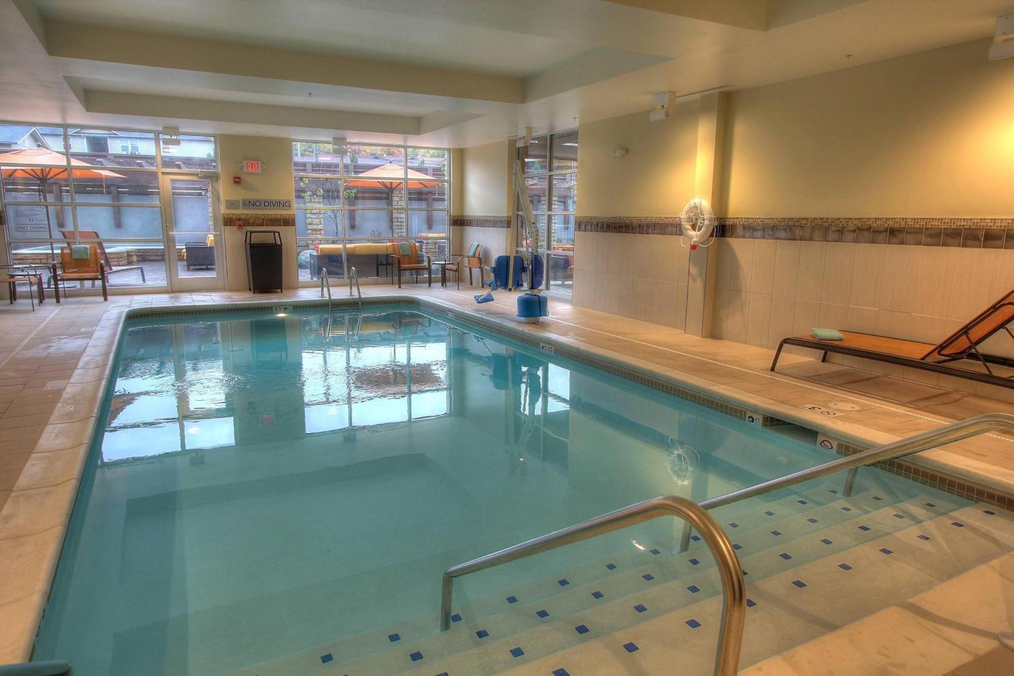 Courtyard By Marriott Gatlinburg Downtown Ξενοδοχείο Εξωτερικό φωτογραφία