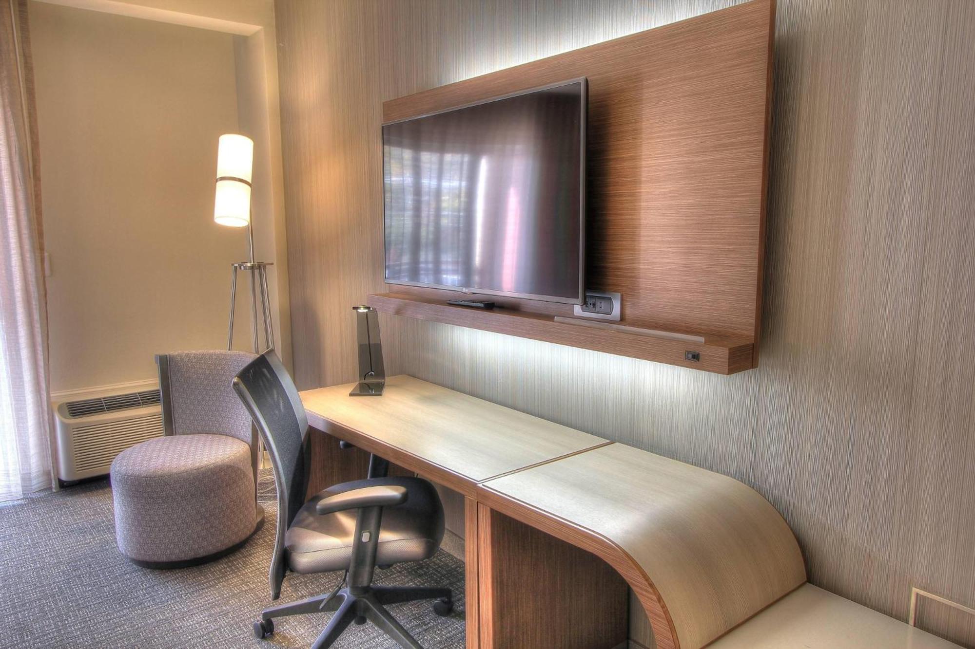 Courtyard By Marriott Gatlinburg Downtown Ξενοδοχείο Εξωτερικό φωτογραφία